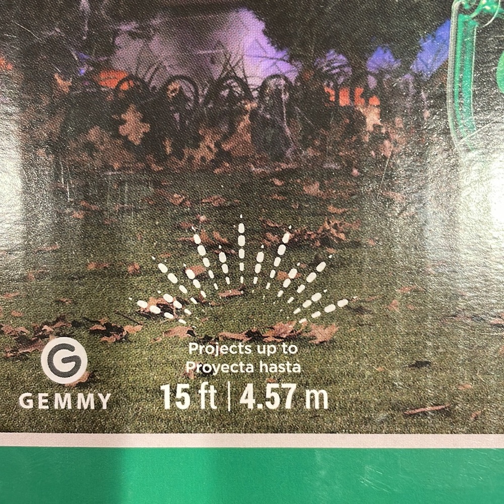 Brand new in box Projection light show, Halloween turning swirling light - Picture 4 of 6